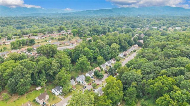 2713 Lansing DR SW, Roanoke, VA 24015