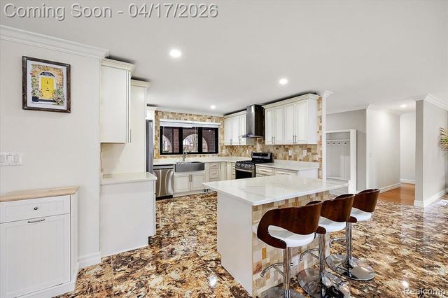 34765 Northland Drive, Livonia, MI 48152