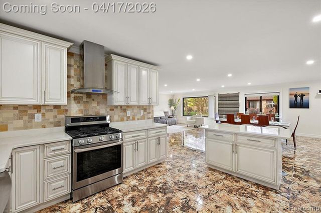 34765 Northland Drive, Livonia, MI 48152