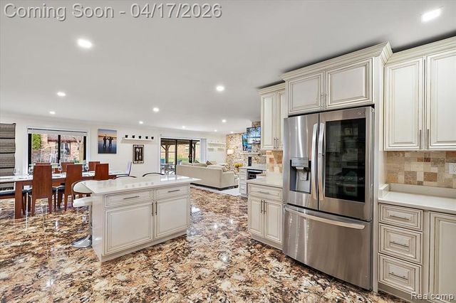 34765 Northland Drive, Livonia, MI 48152