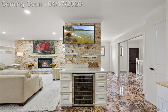 34765 Northland Drive, Livonia, MI 48152