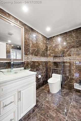 34765 Northland Drive, Livonia, MI 48152