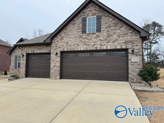 7112 Hickory Cove Way, Gurley, AL 35748