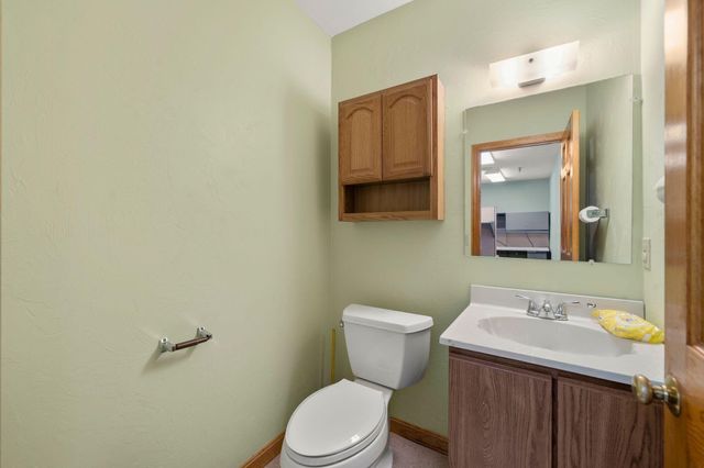 4 Barlows Landing Road 16, Pocasset, MA 02559