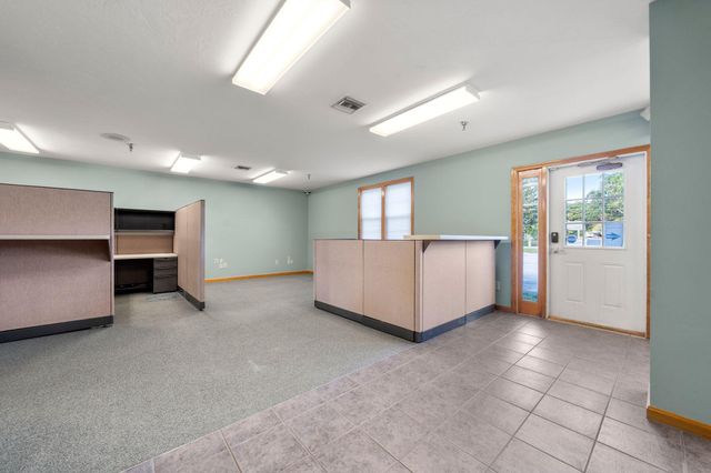 4 Barlows Landing Road 16, Pocasset, MA 02559