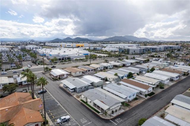 200 W San Bernardino 19, Rialto, CA 92376