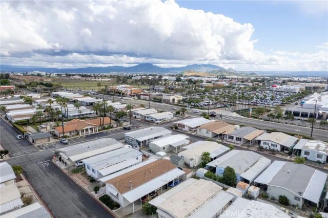 200 W San Bernardino 19, Rialto, CA 92376