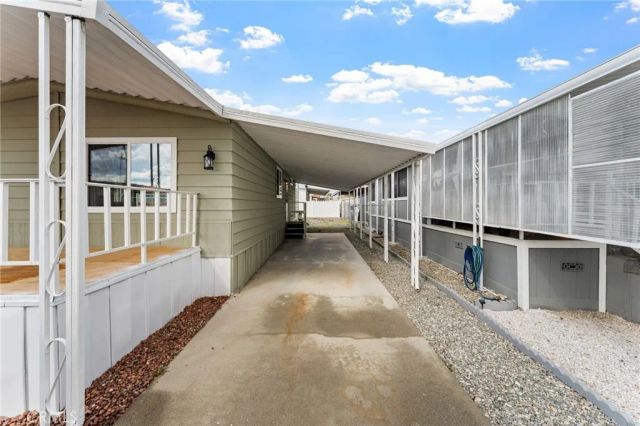 200 W San Bernardino 19, Rialto, CA 92376