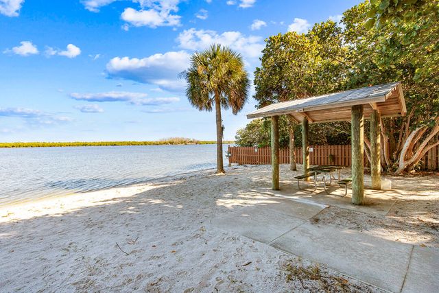 5678 SE Riverboat Drive 129, Stuart, FL 34997