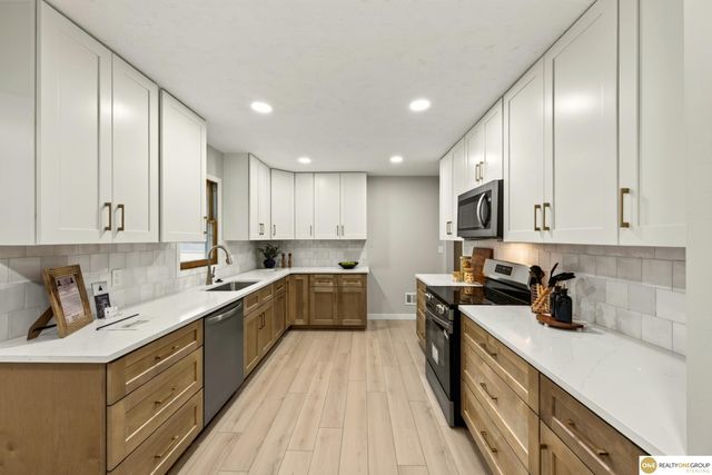 7179 N 60th Street, Omaha, NE 68152