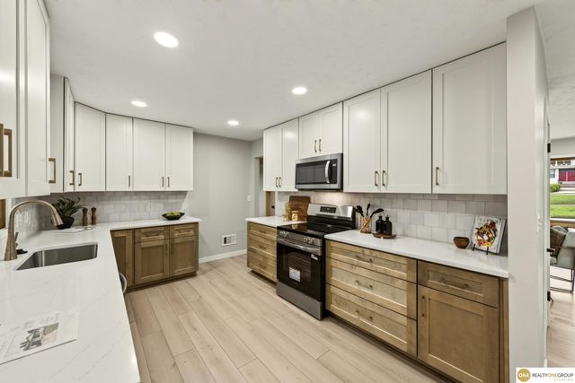 7179 N 60th Street, Omaha, NE 68152