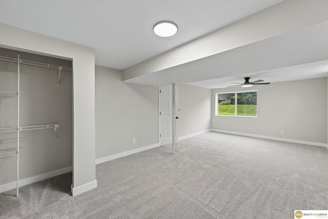 7179 N 60th Street, Omaha, NE 68152