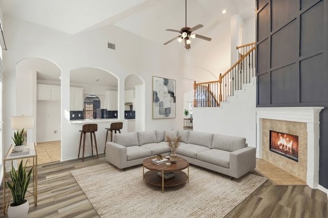 11208 Whispering Brook Lane, Fort Worth, TX 76140