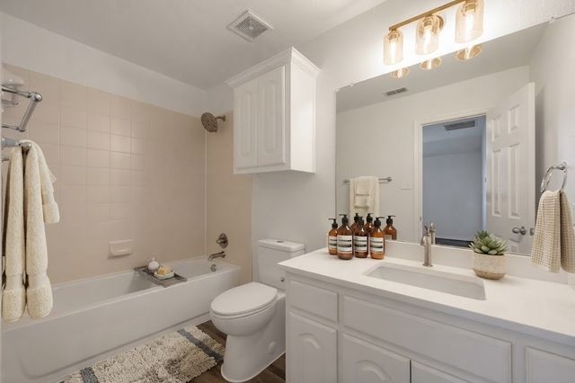 11208 Whispering Brook Lane, Fort Worth, TX 76140