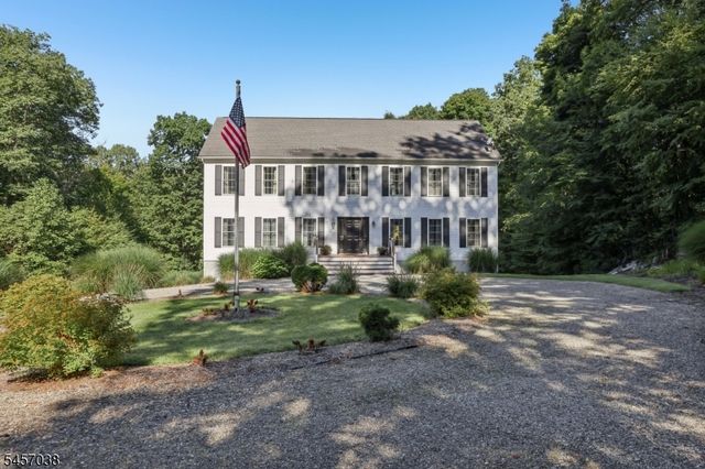 34 Longview Lane, Vernon Twp., NJ 07419