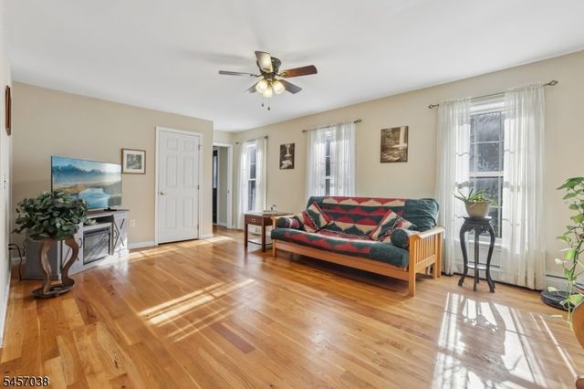 34 Longview Lane, Vernon Twp., NJ 07419