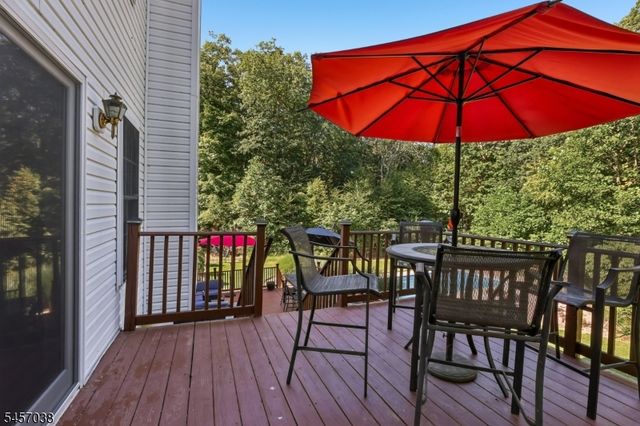34 Longview Lane, Vernon Twp., NJ 07419