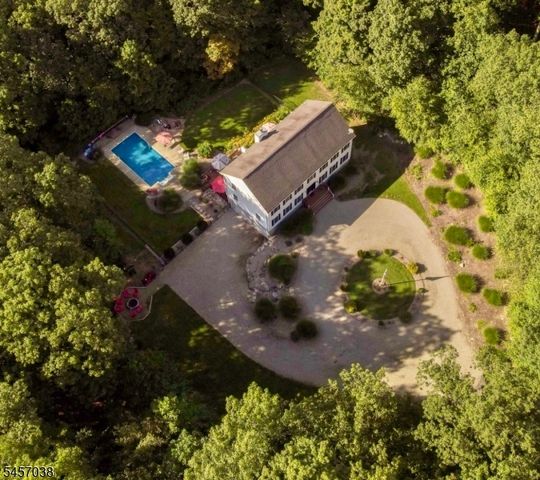34 Longview Lane, Vernon Twp., NJ 07419