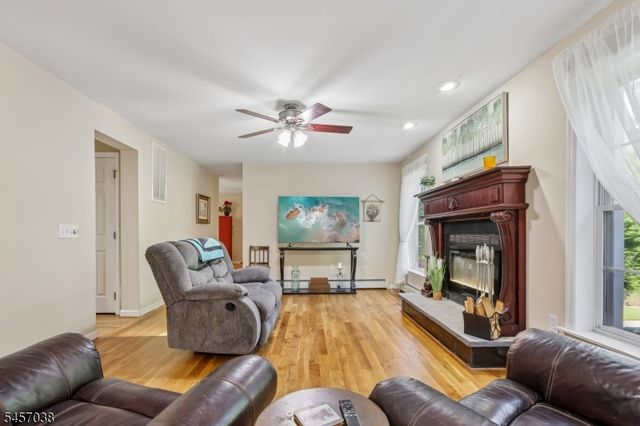 34 Longview Lane, Vernon Twp., NJ 07419