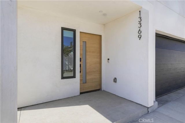 13357 W Cellest Parkway, Pacoima, CA 91331