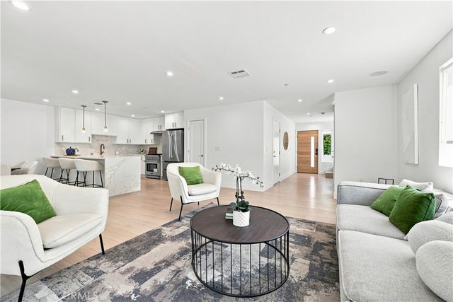13357 W Cellest Parkway, Pacoima, CA 91331