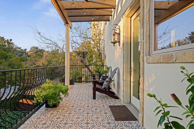 1231 Parkway 2, Austin, TX 78703