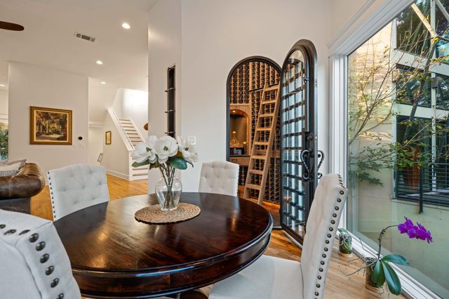 1231 Parkway 2, Austin, TX 78703