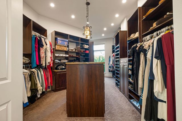 1231 Parkway 2, Austin, TX 78703