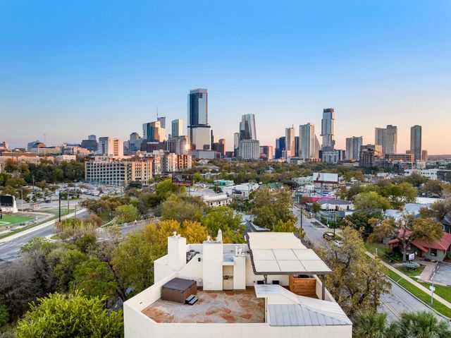 1231 Parkway 2, Austin, TX 78703
