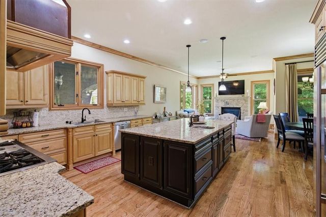 1266 Stonecroft Way, Marietta, GA 30062