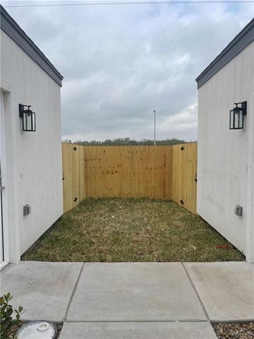 513 Sparrow Road, Weslaco, TX 78596