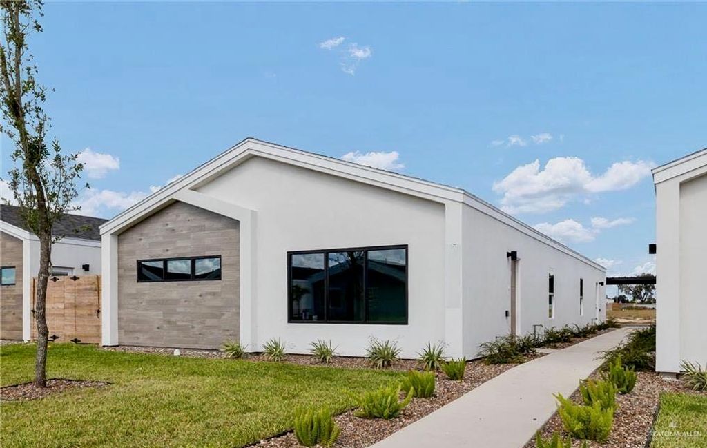 513 Sparrow Road, Weslaco, TX 78596
