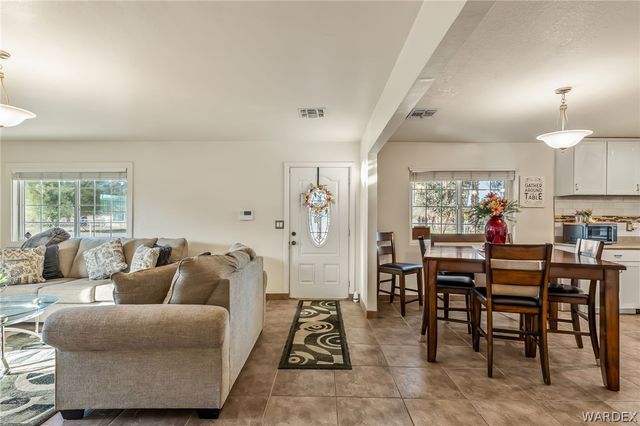 1620 E Cottonwood Lane, Mohave Valley, AZ 86440