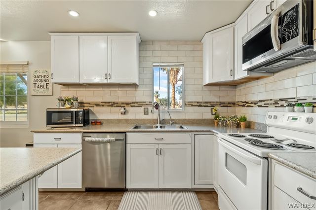 1620 E Cottonwood Lane, Mohave Valley, AZ 86440