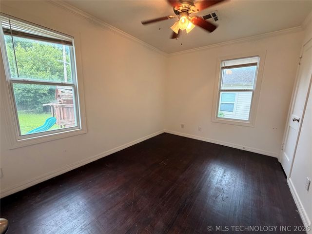 4137 S 34th West Avenue, Tulsa, OK 74136