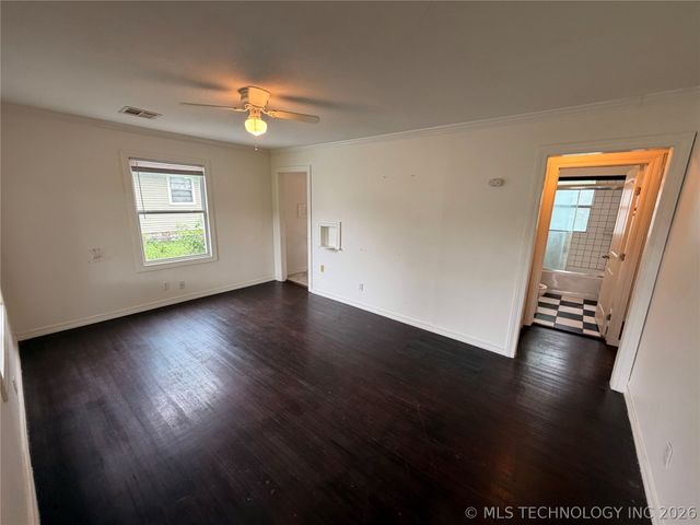 4137 S 34th West Avenue, Tulsa, OK 74136