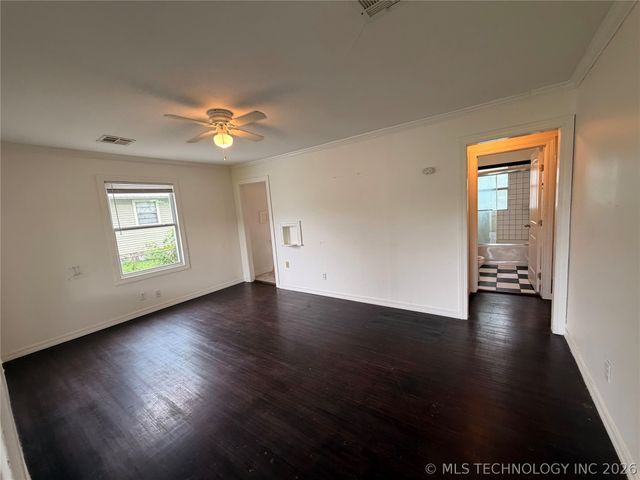4137 S 34th West Avenue, Tulsa, OK 74136