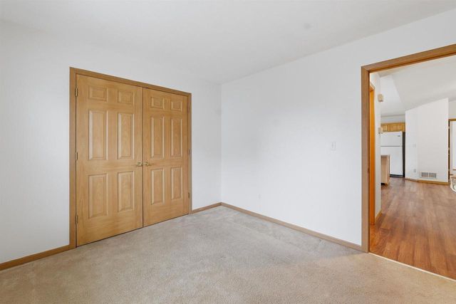 1017 E Pinecrest Lane, Elkhorn, WI 53121