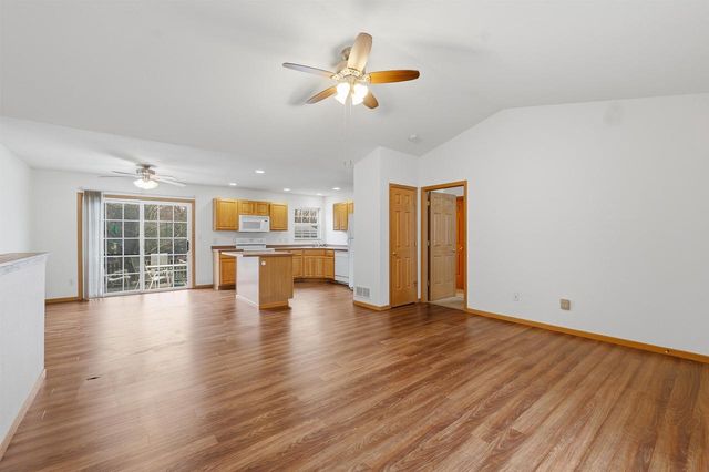 1017 E Pinecrest Lane, Elkhorn, WI 53121