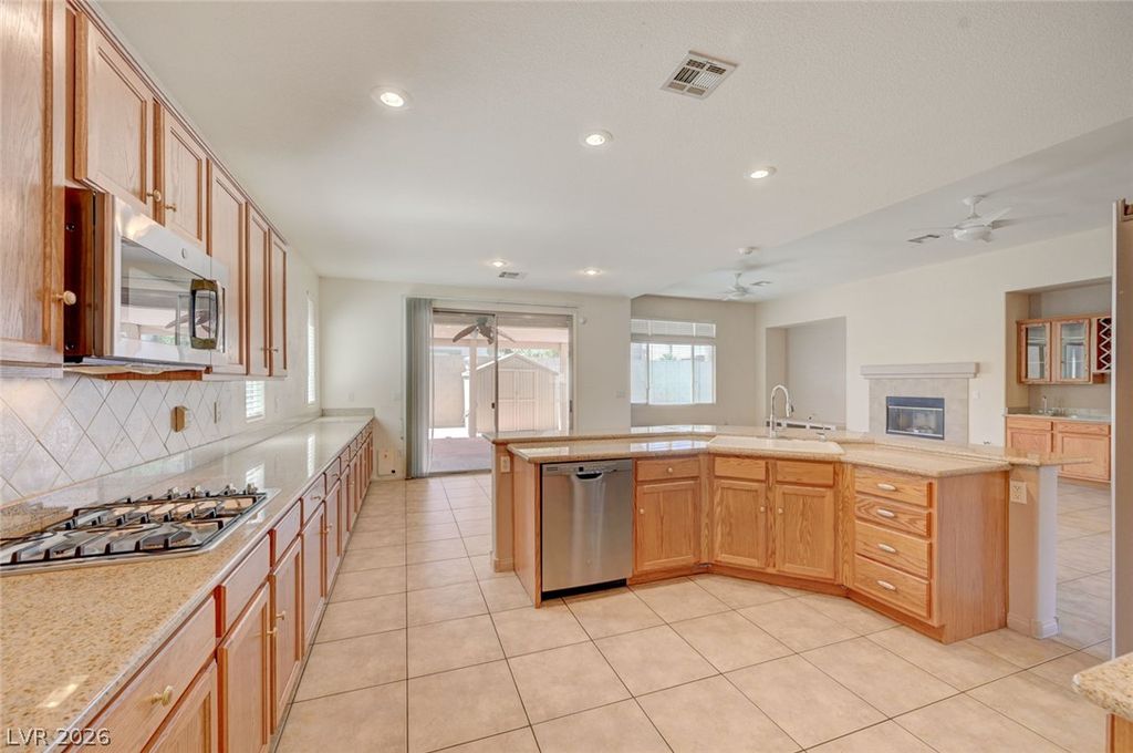 849 Ashford Way, Henderson, NV 89015 — photo 4