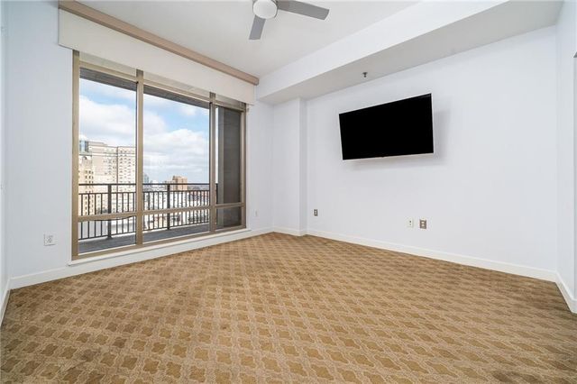 565 Peachtree Street NE 1207, Atlanta, GA 30308