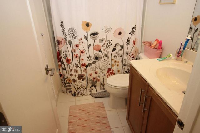 15 NOTTINGHAM LN, Hatboro, PA 19040