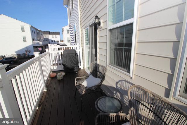 15 NOTTINGHAM LN, Hatboro, PA 19040
