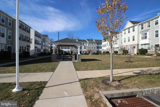 15 NOTTINGHAM LN, Hatboro, PA 19040