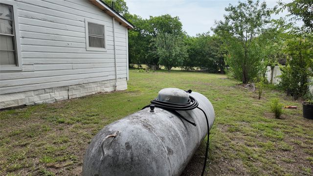 327 S Overlook Drive, Red Oak, TX 75154