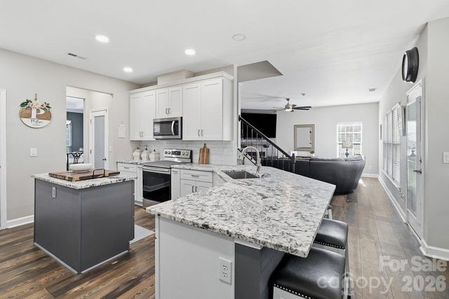 1008 Grayscroft Drive, Waxhaw, NC 28173