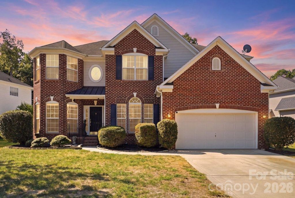 1008 Grayscroft Drive, Waxhaw, NC 28173
