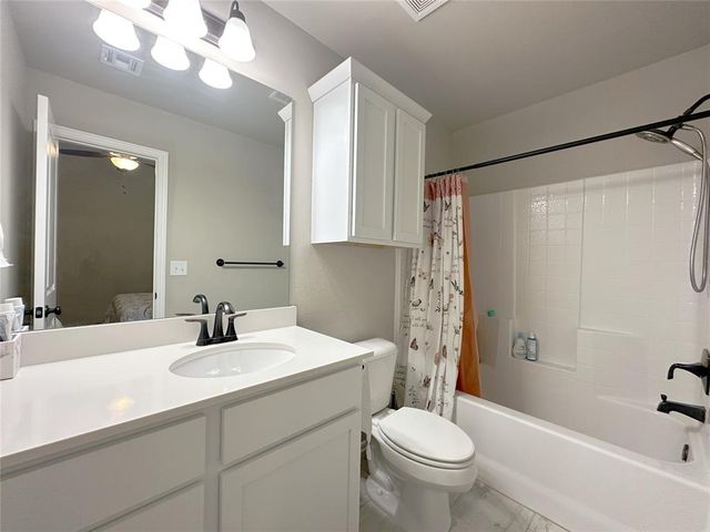3813 Central Park Drive, Moore, OK 73160