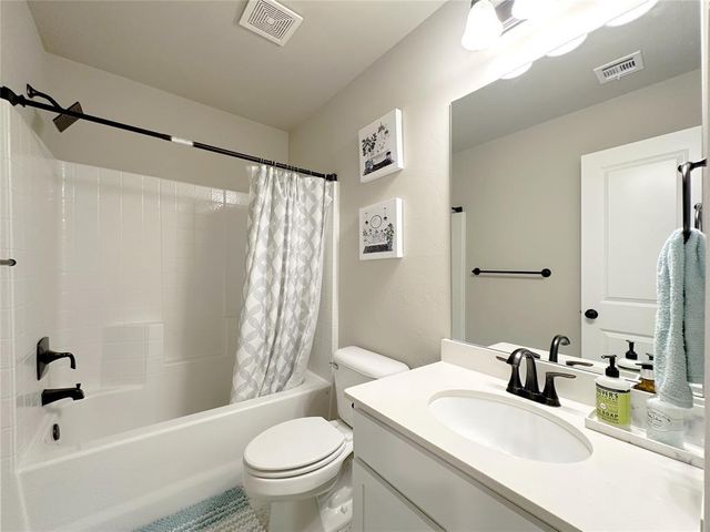 3813 Central Park Drive, Moore, OK 73160
