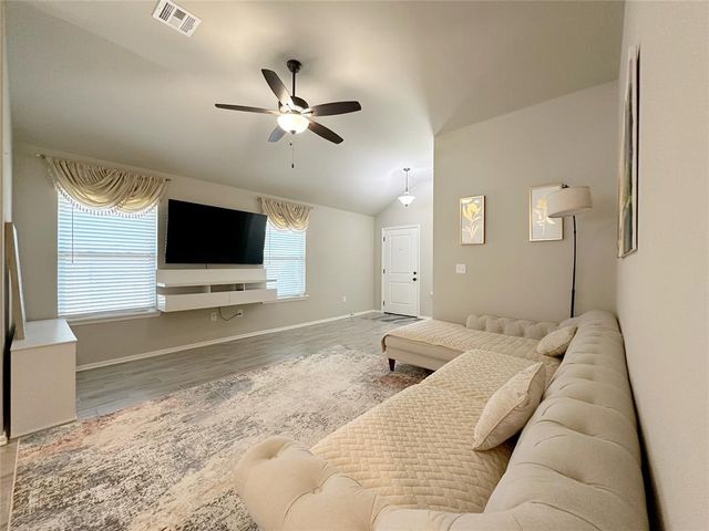3813 Central Park Drive, Moore, OK 73160